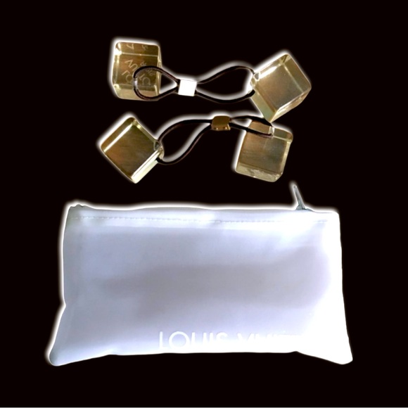 Louis Vuitton Vintage Lucite Hair Tie Cube bobble Set of 2 With Carrying Case - Picture 4 of 10